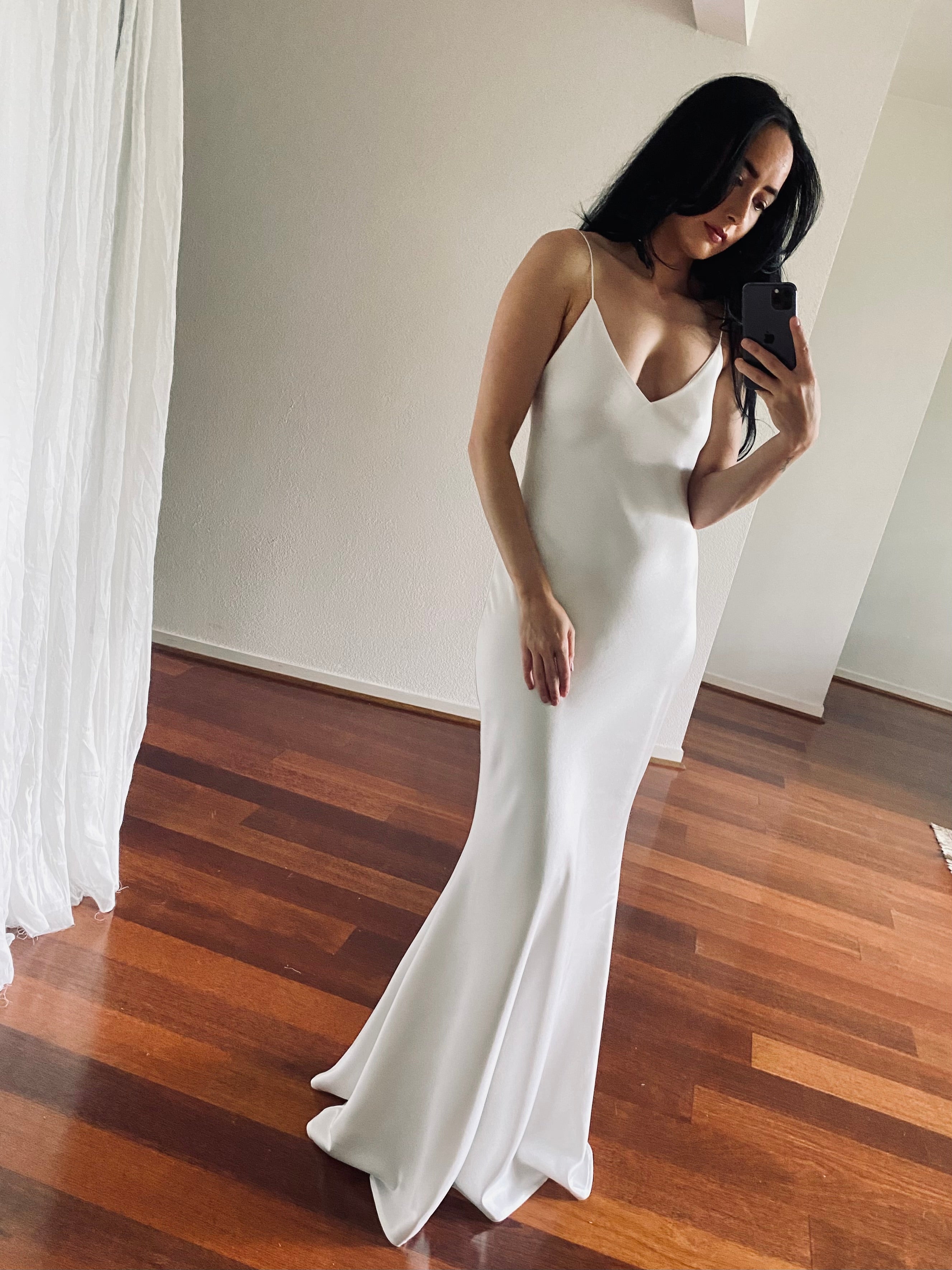 The Madysyn Backless Slip Gown – héxié